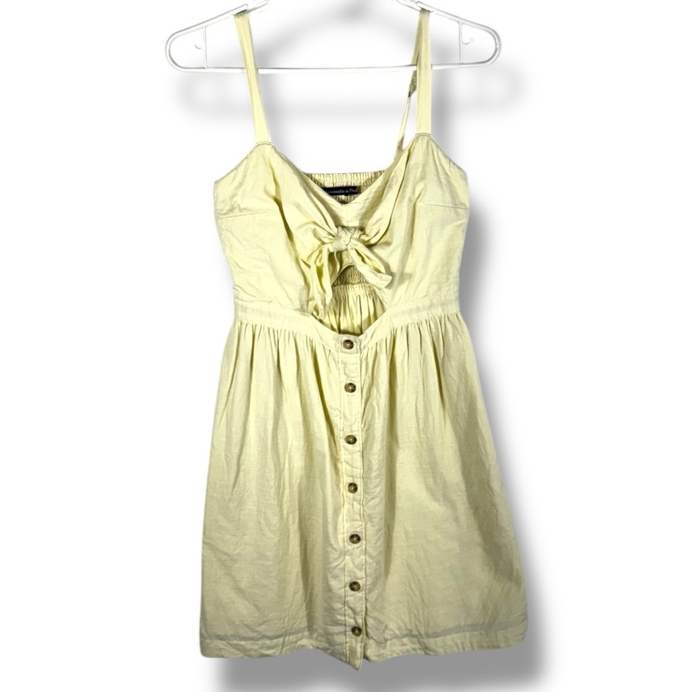 4 for $40 SALE! Abercrombie & Fitch Knot-Front Dress, Pale Yellow, Size Small - Picture 4 of 14